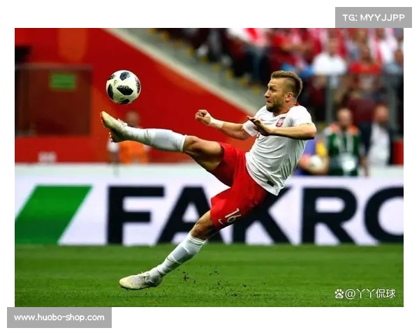 世界杯预选赛：波兰客场战平苏格兰，莱万点射扳平