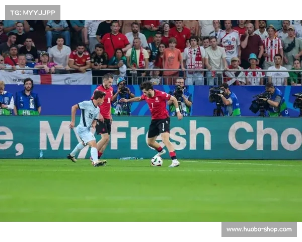 世界杯预选赛：捷克主场惜败土耳其，恰尔汗奥卢绝杀