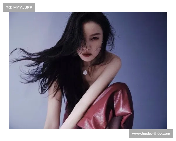 倪妮大胆尝试吊带镂空裙,紧贴身形的设计尽显性感魅力(倪妮黑色吊带裙子哪个牌子) 倪妮大胆尝试吊带镂空裙,紧贴身形的设计尽显性感魅力(倪妮黑色吊带裙子哪个牌子)